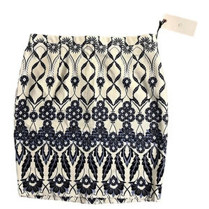 Lila Rose Modern Fit Straight Skirt Blue Floral Patterned Women's 8 NWT